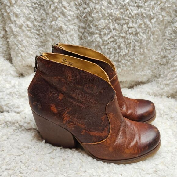 Kork-Ease Korks Gemini‎ Distressed Leather Ankle Boots sz 7.5 - Picture 1 of 9
